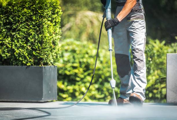 Professional Pressure Washing Services in Holstein, IA